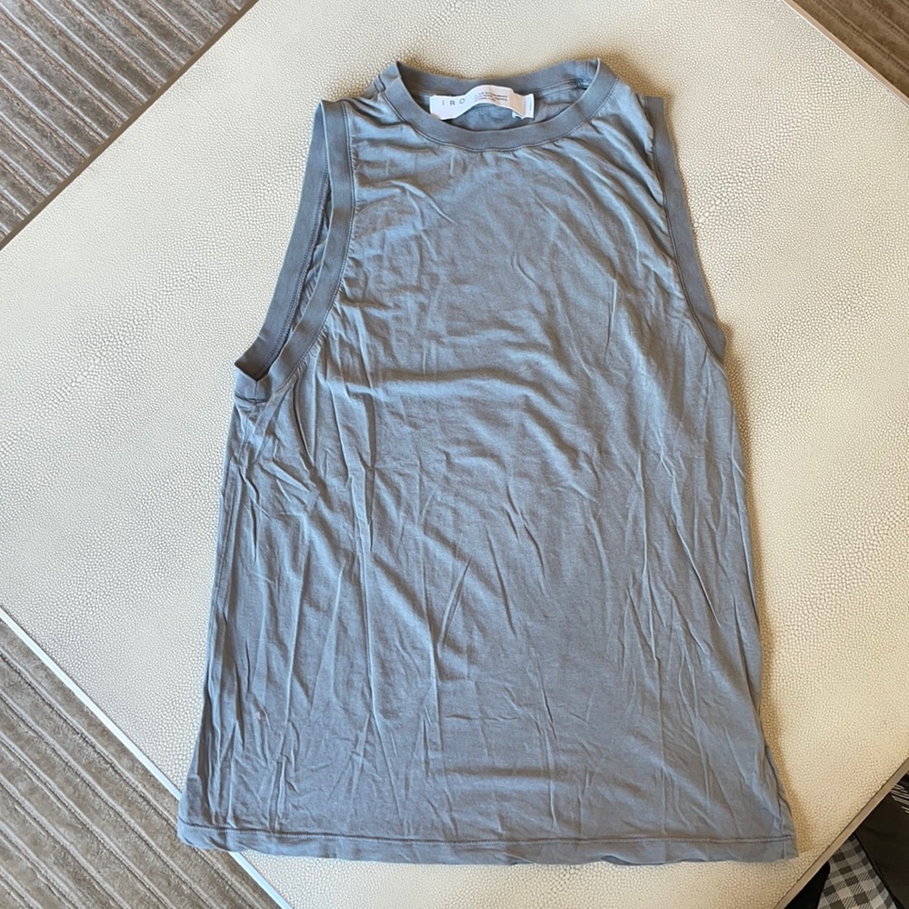 IRO muscle tank